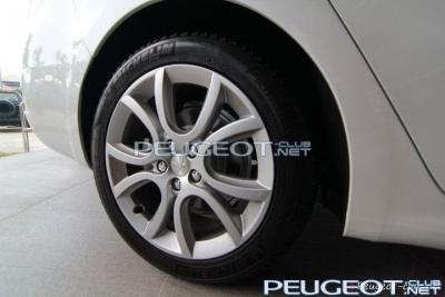 peugeot-lab.net - Style 07 18 01.jpg