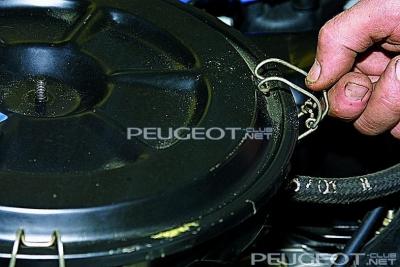 [Peugeot-Club.net] - защелка воздушного фильтра ВАЗ.jpg