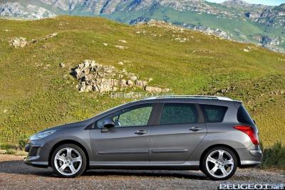 Peugeot 308 SW.jpg