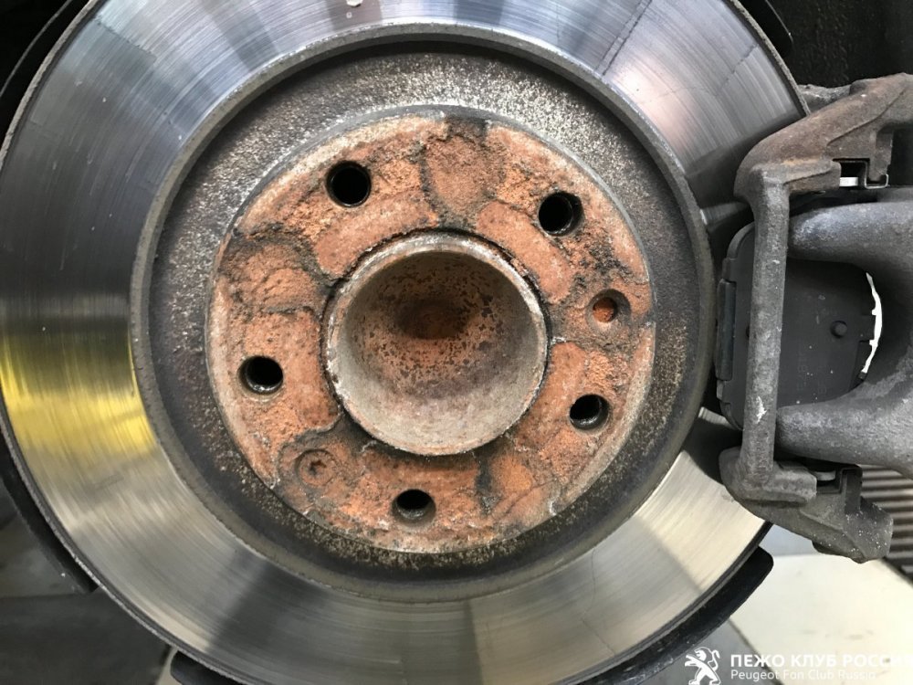 колесо Пежо 3008.JPG